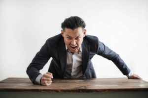 Prévenir les RPS : management toxique ou manque de formation ?